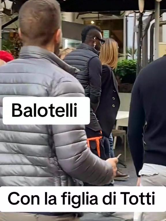 Mario Balotelli e Chanel Totti, il video che accende il gossip sulla coppia