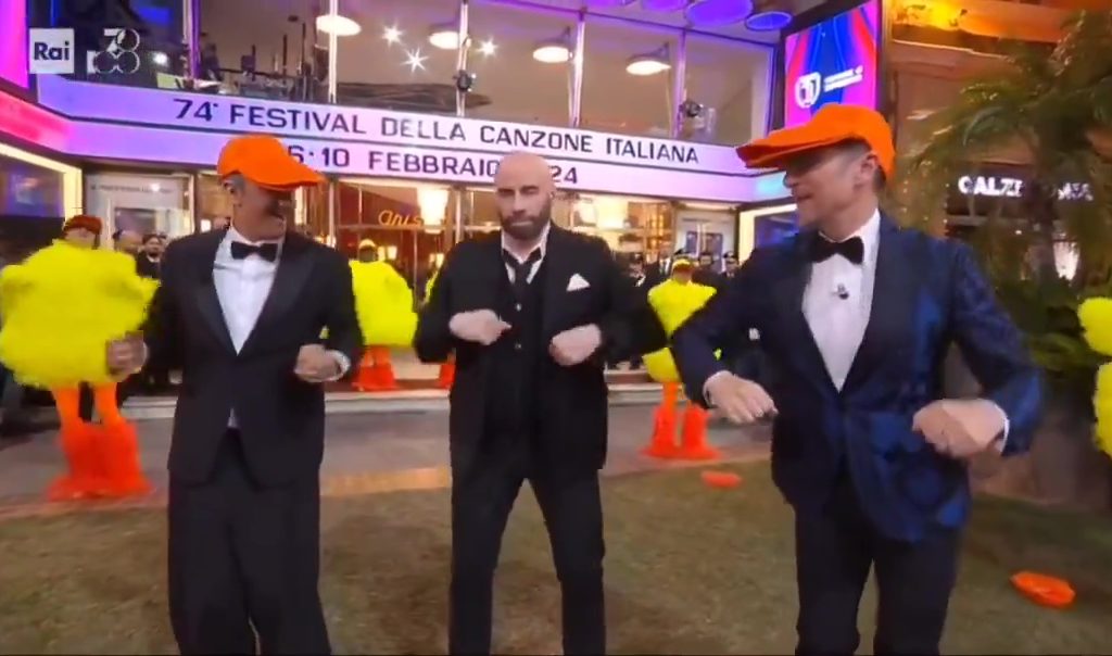 John Travolta, Kontroverse in Sanremo 2024: Zensur des Rai-Videos und Gütesiegel mit versteckter Werbung