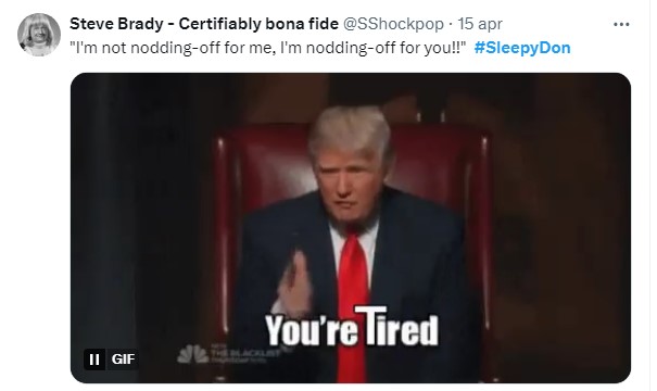 Donald Trump se queda dormido en la corte y se convierte en el meme del "Don somnoliento"