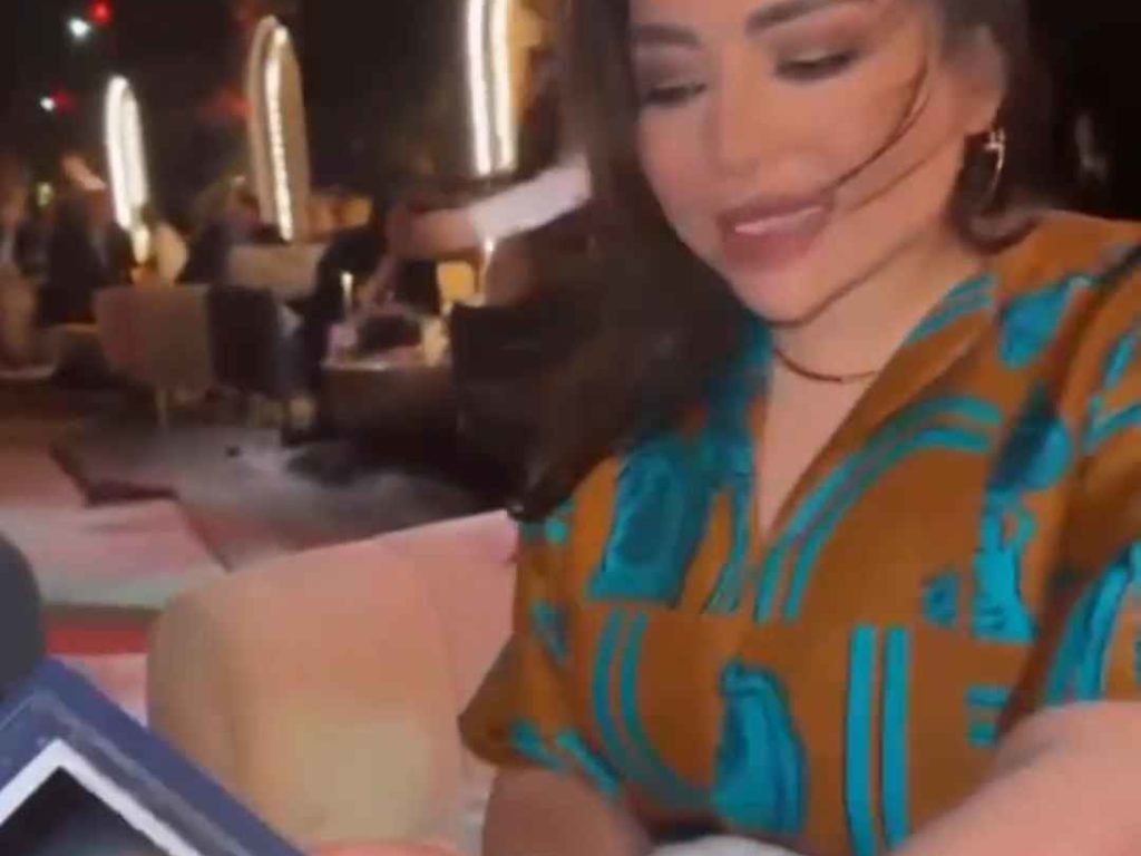 La nipote di Saddam Hussein riappare alla sfarzosa festa di Cartier