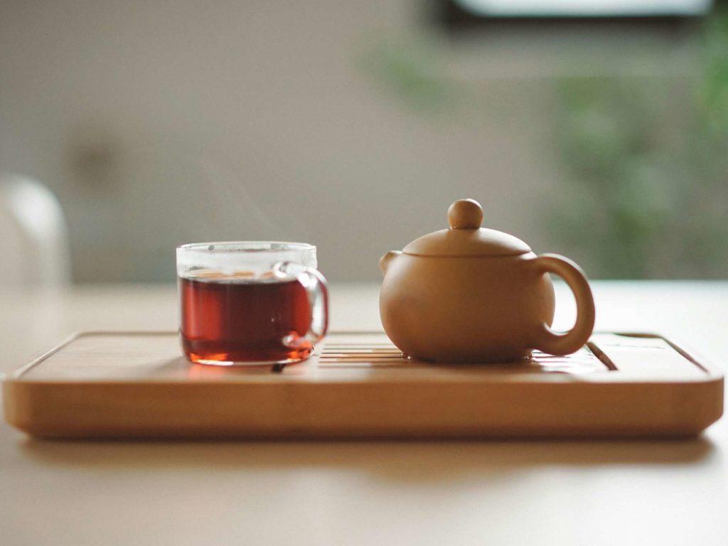 Wissenschaftliche Studie zeigt, dass heißer Tee Covid tötet: Hier ist der beste Tee