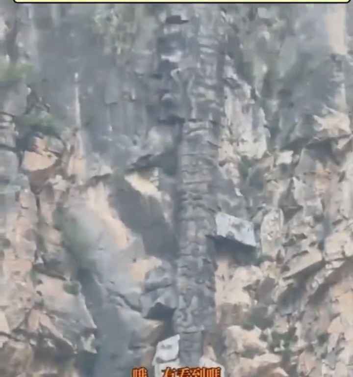 La cascata più alta e spettacolare della Cina è un fake: video svela truffa