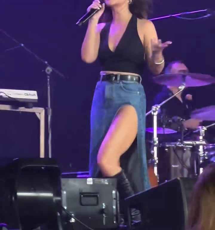 Metedura de pata en el escenario de Maren Morris, canta sin bragas y su video se vuelve viral