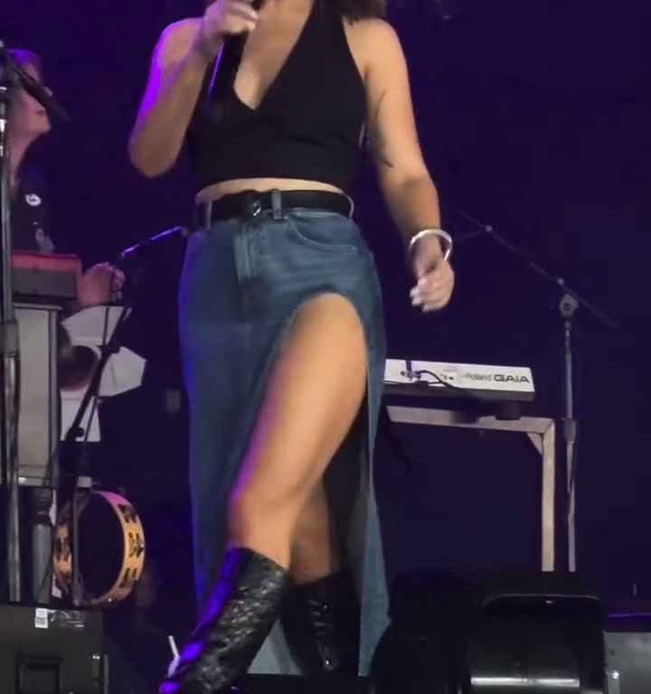 Metedura de pata en el escenario de Maren Morris, canta sin bragas y su video se vuelve viral