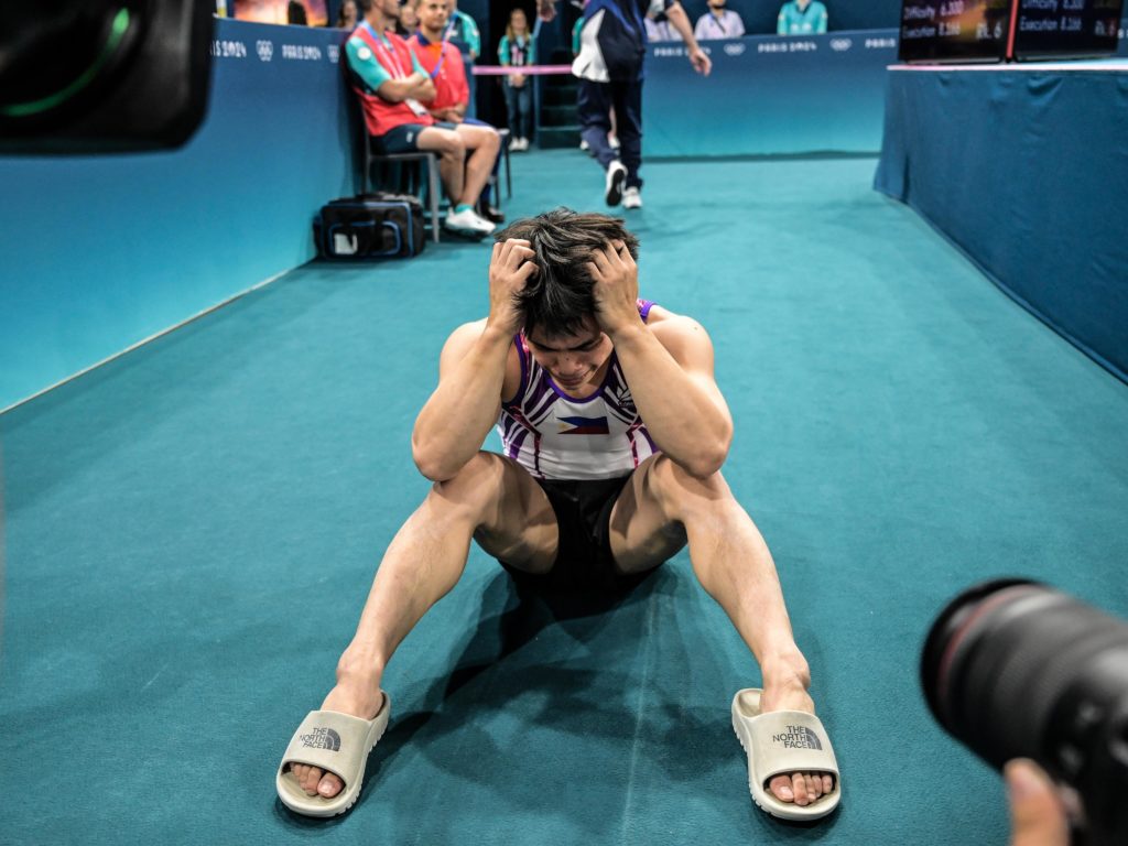 Gewinnt Gold bei den Olympischen Spielen, Athlet wird mit einer Darmspiegelung belohnt