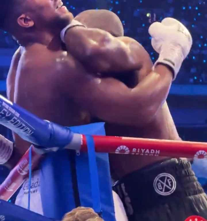 Anthony Joshua und seine herausgestreckte Zunge vor dem Knockout von Daniel Dubois: Die Gründe für die Geste werden enthüllt