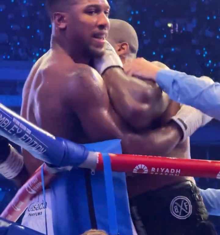 Anthony Joshua y la lengua fuera antes del nocaut de Daniel Dubois: se revelan los motivos del gesto