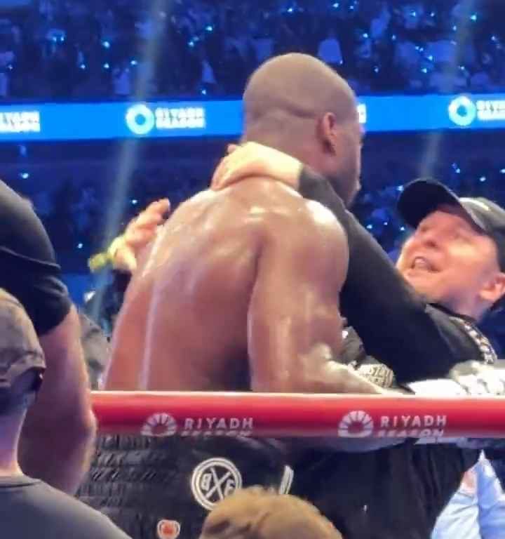 Anthony Joshua et sa langue qui sort avant le KO de Daniel Dubois : les raisons du geste révélées