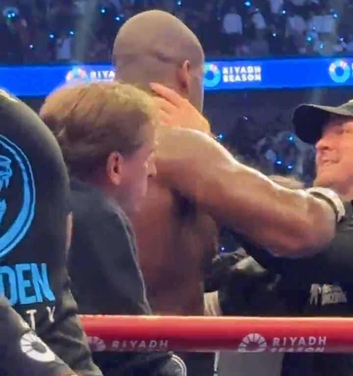 Anthony Joshua et sa langue qui sort avant le KO de Daniel Dubois : les raisons du geste révélées