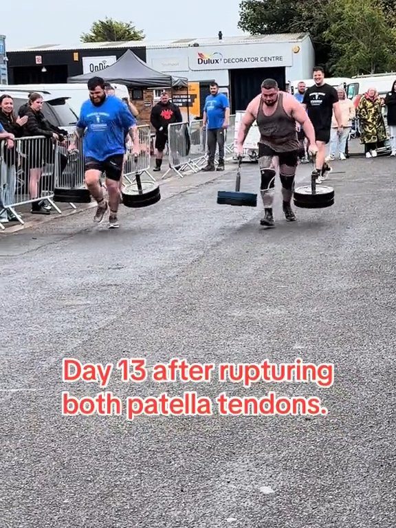 Le champion Strongman Dan Jones se casse les tendons et les rotules lors d'une compétition : vidéo choquante