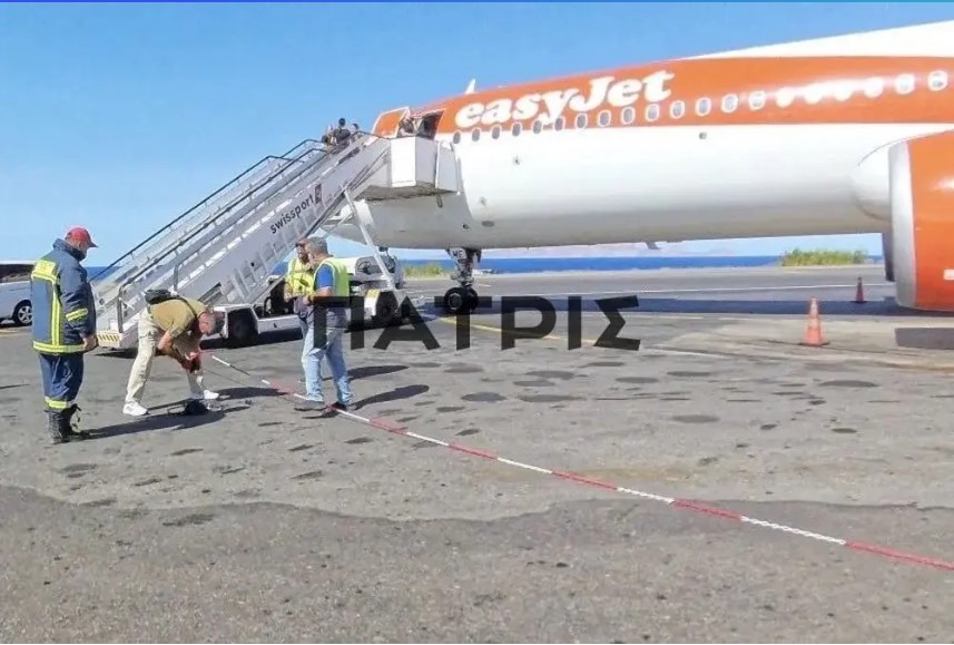 Panico a bordo di un EasyJet esplode sigaretta elettronica, evacuati