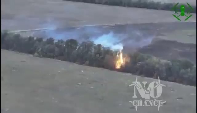 Ucraina, truppe russe carbonizzate col drone lanciafiamme: video shock