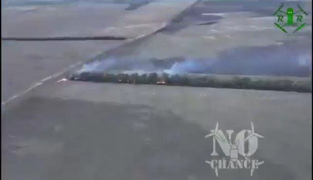 Ucraina, truppe russe carbonizzate col drone lanciafiamme: video shock