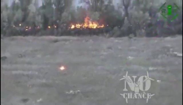 Ucraina, truppe russe carbonizzate col drone lanciafiamme: video shock