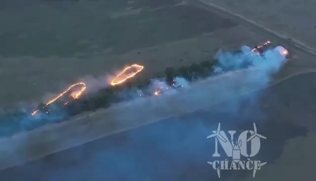 Ucraina, truppe russe carbonizzate col drone lanciafiamme: video shock