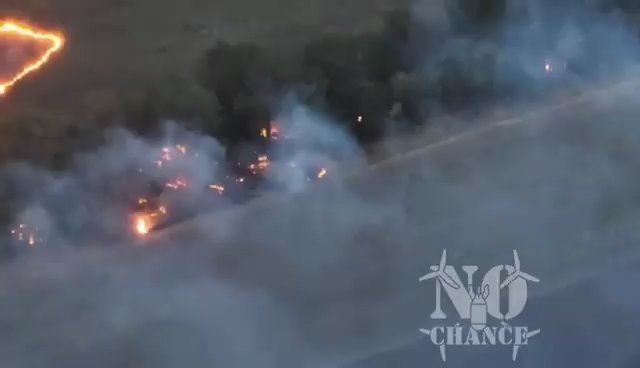 Ucraina, truppe russe carbonizzate col drone lanciafiamme: video shock